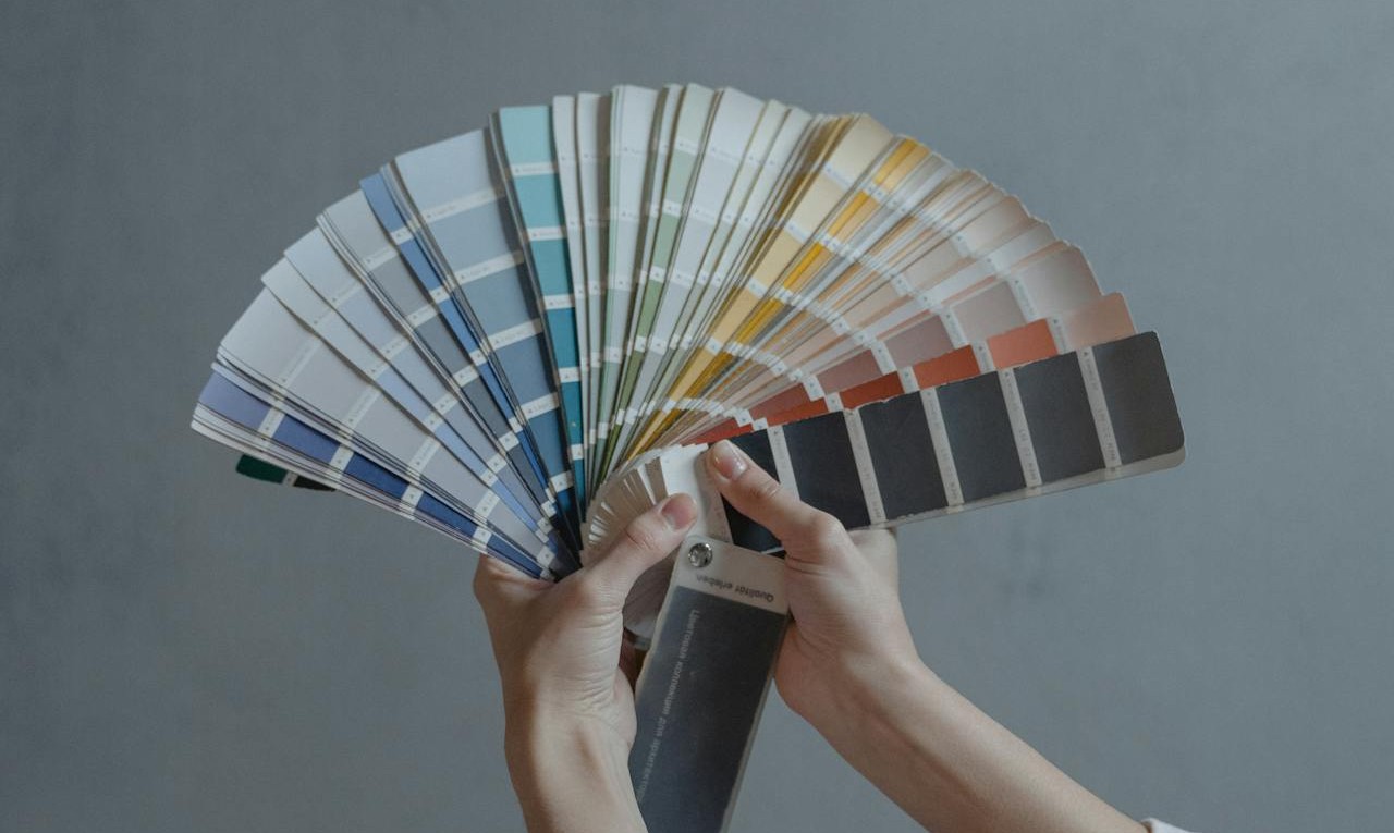 immagine di una scala pantone con tantissime sfumature